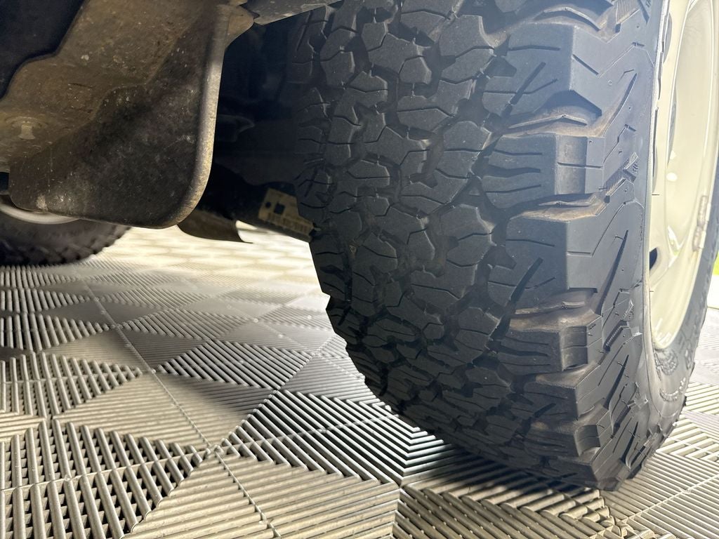2022 Land Rover Defender 110 S