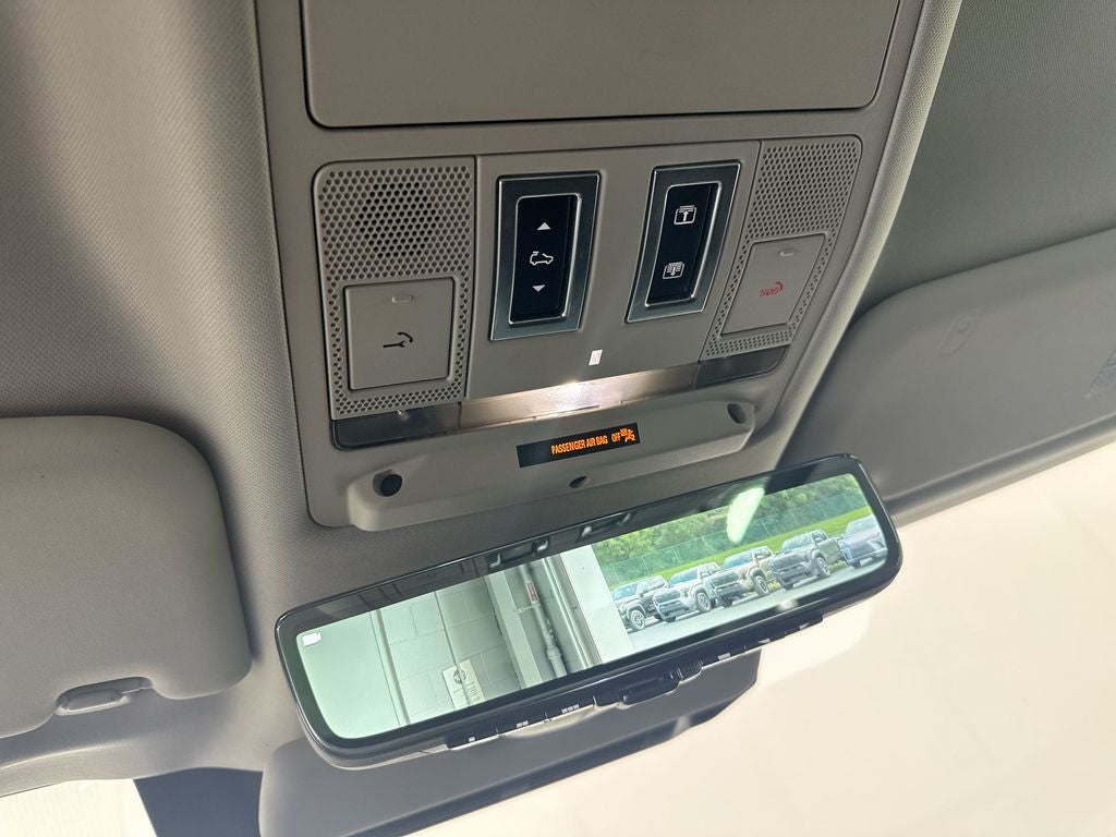 2020 Land Rover Defender 110 SE