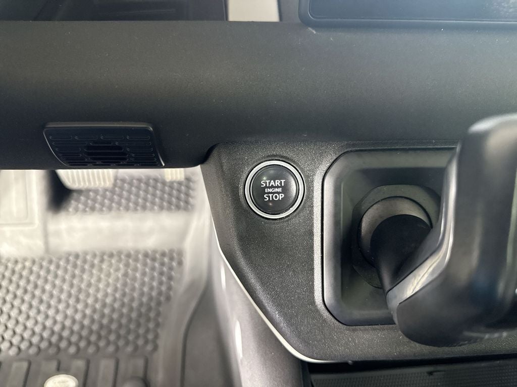 2020 Land Rover Defender 110 SE