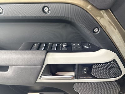 2020 Land Rover Defender 110 SE