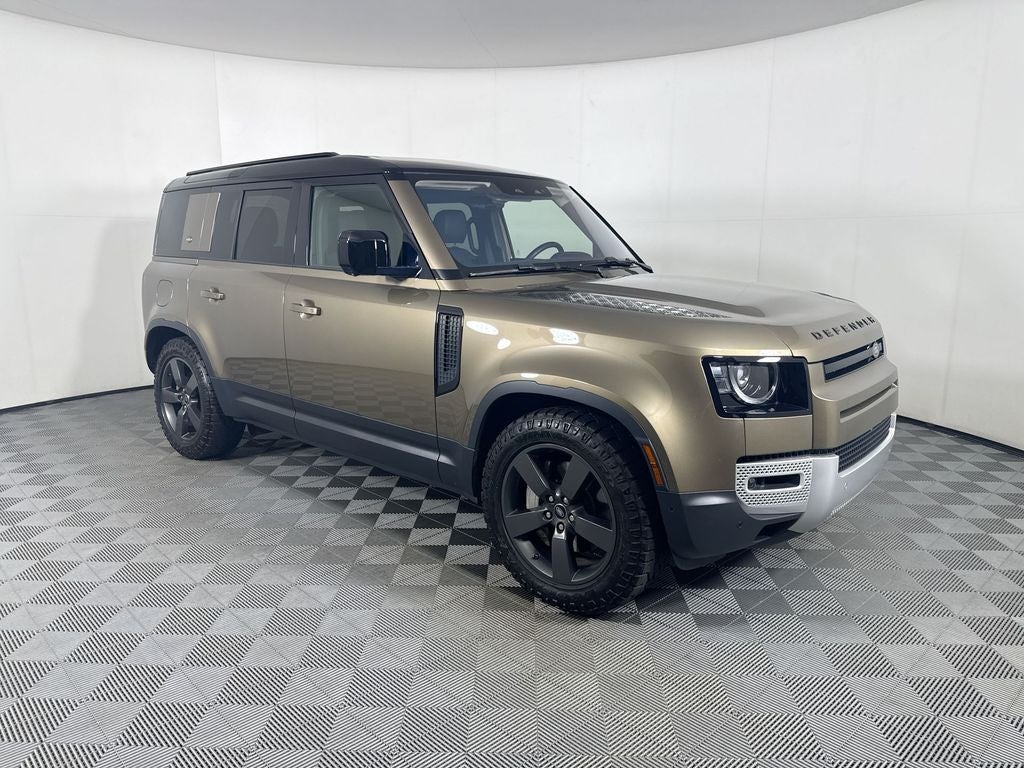 2020 Land Rover Defender 110 SE