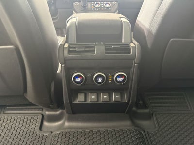 2020 Land Rover Defender 110 SE