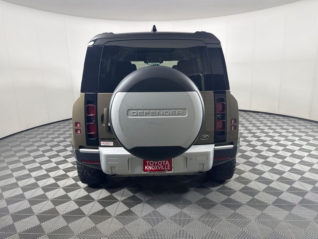 2020 Land Rover Defender 110 SE
