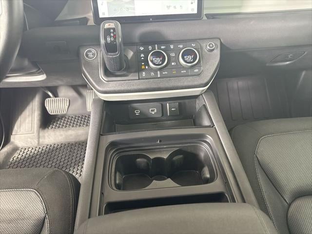 2020 Land Rover Defender 110 SE