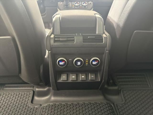 2020 Land Rover Defender 110 SE