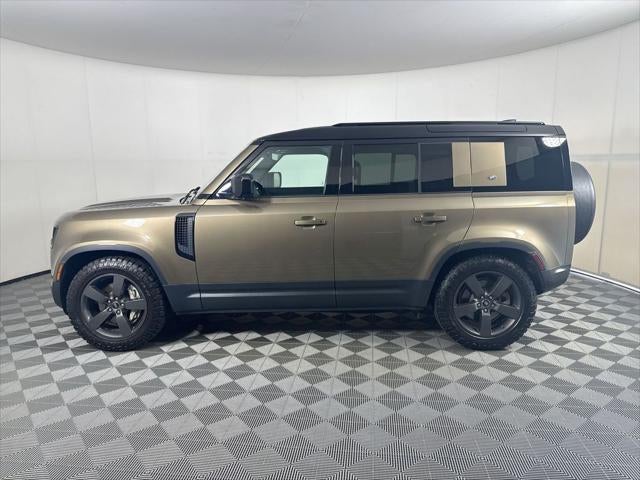 2020 Land Rover Defender 110 SE