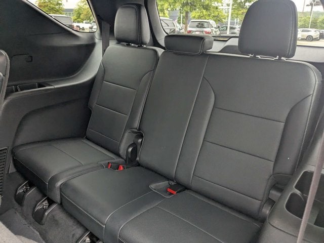 2025 Chevrolet Traverse FWD LT
