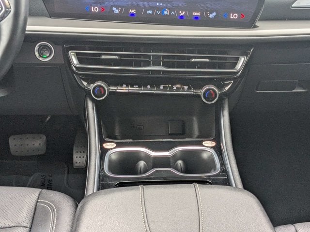 2025 Chevrolet Traverse FWD LT