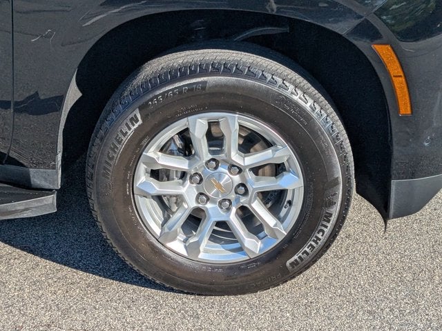 2025 Chevrolet Suburban LT