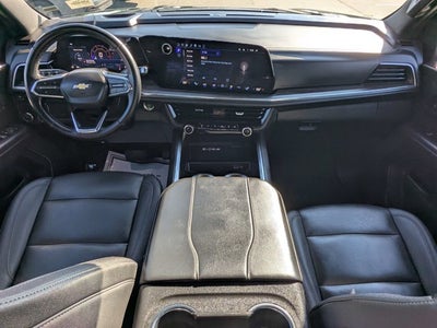 2025 Chevrolet Suburban LT
