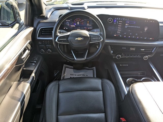 2025 Chevrolet Suburban LT