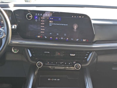 2025 Chevrolet Suburban LT