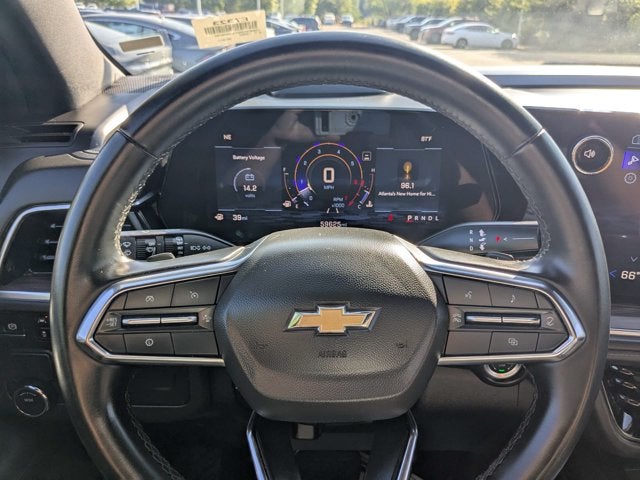 2025 Chevrolet Suburban LT