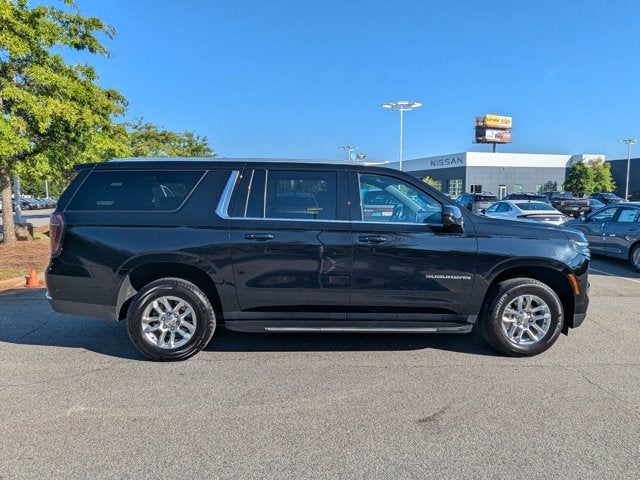 2025 Chevrolet Suburban LT