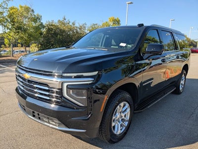 2025 Chevrolet Suburban LT