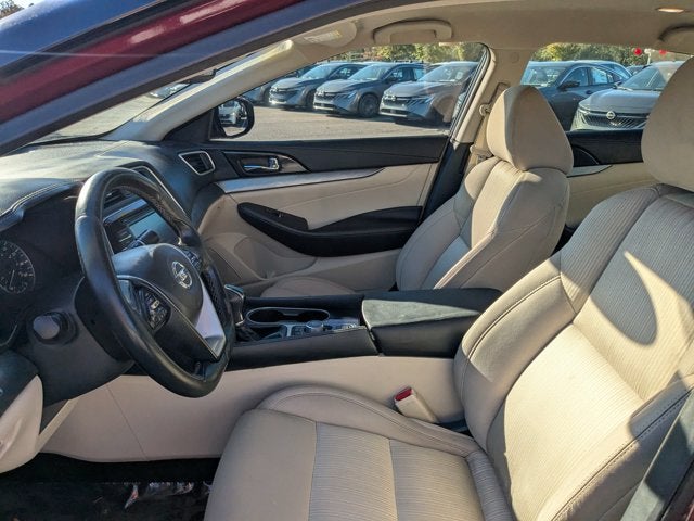 2017 Nissan Maxima S