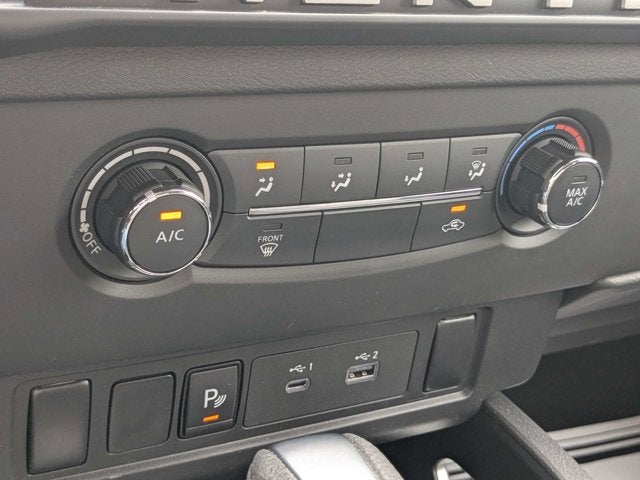 2025 Nissan Frontier SV