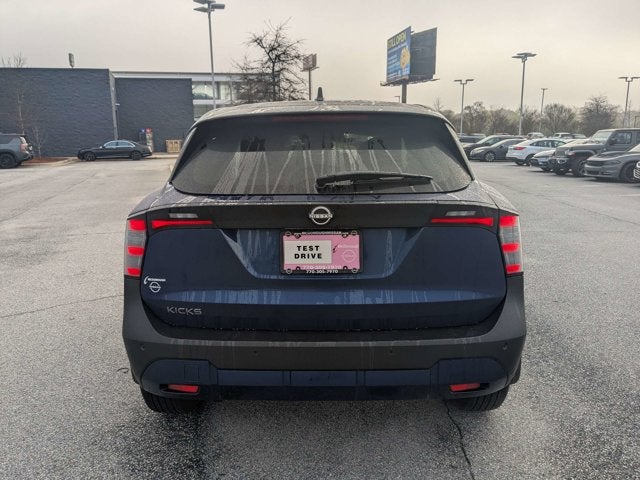 2025 Nissan Kicks SV