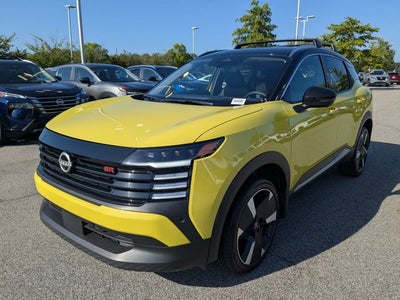 2025 Nissan Kicks SR