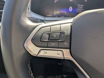 2025 Volkswagen Taos SE