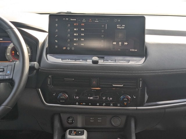 2026 Nissan Rogue SL