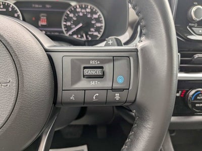 2025 Nissan Pathfinder SV