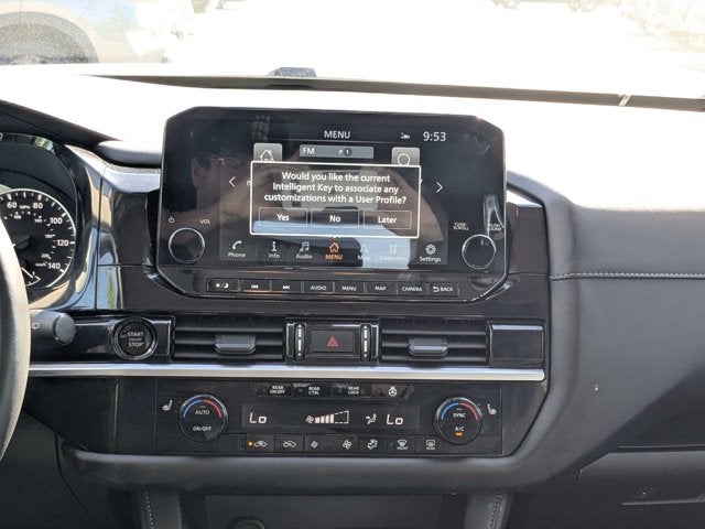 2025 Nissan Pathfinder SL