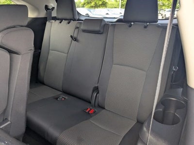 2025 Toyota Highlander LE