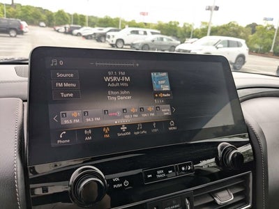 2024 INFINITI QX80 LUXE