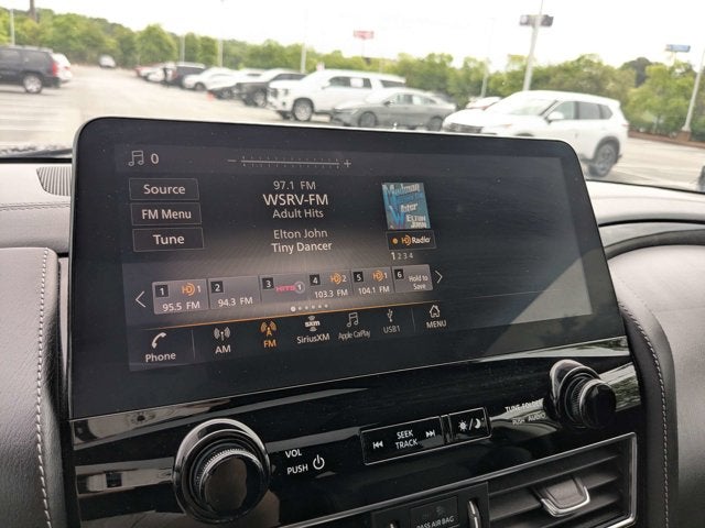 2024 INFINITI QX80 LUXE