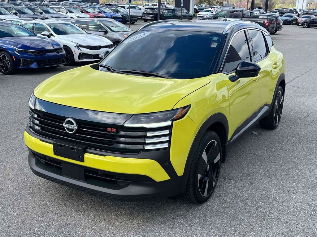2025 Nissan Kicks SR