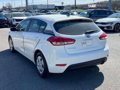 2017 Kia Forte5 LX