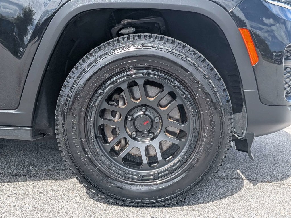2022 Jeep Grand Cherokee Laredo