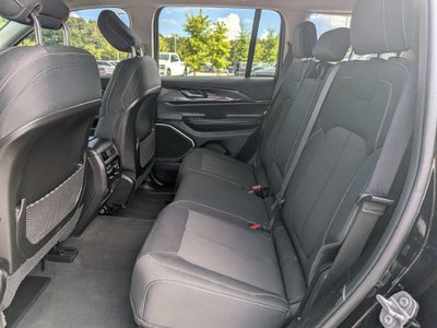 2022 Jeep Grand Cherokee Laredo
