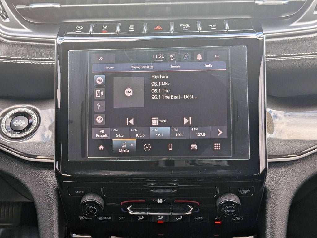 2022 Jeep Grand Cherokee Laredo