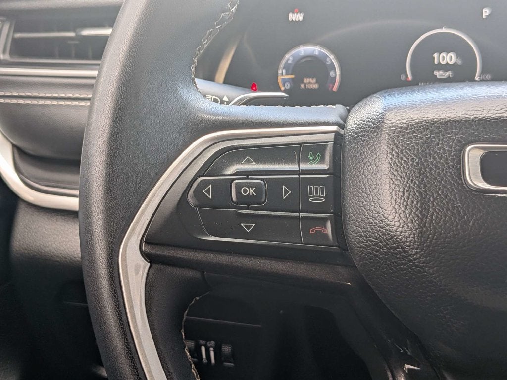 2022 Jeep Grand Cherokee Laredo