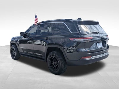 2022 Jeep Grand Cherokee Laredo