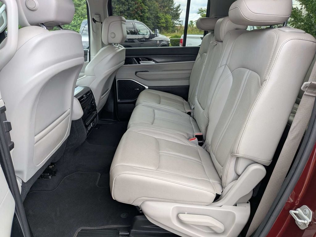 2024 Jeep Wagoneer L Series II