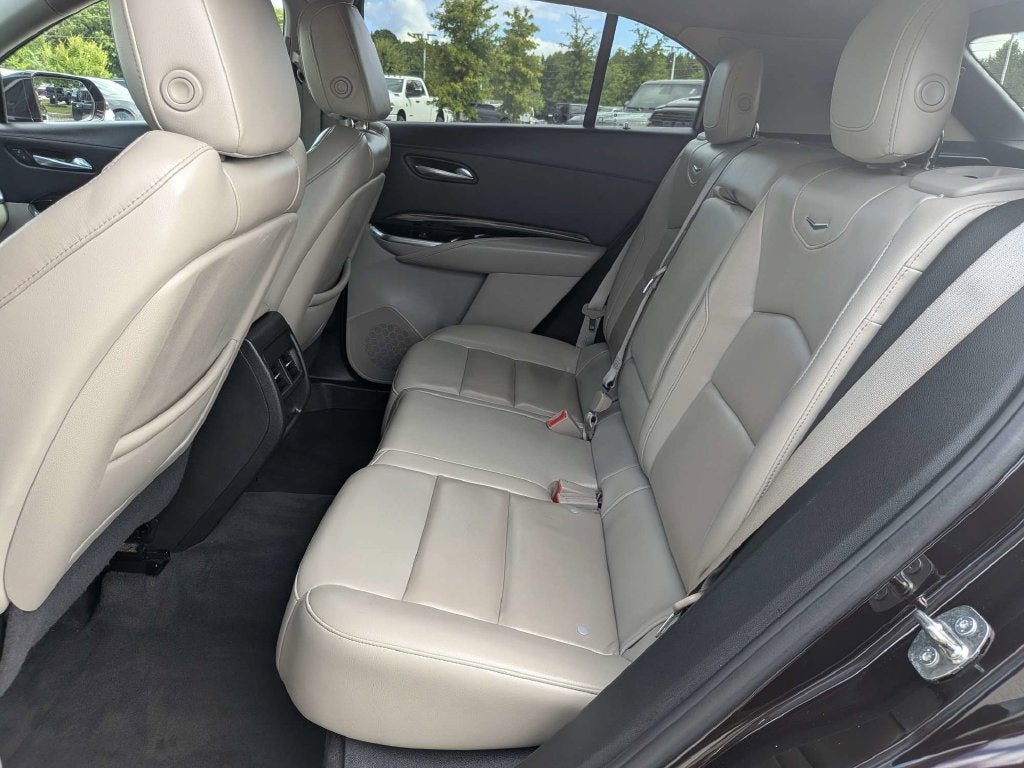 2021 Cadillac XT4 Premium Luxury