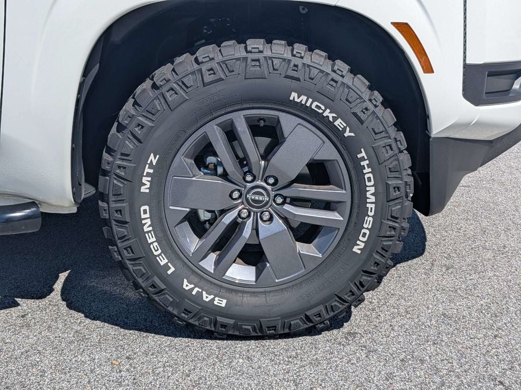 2025 Nissan Frontier SV