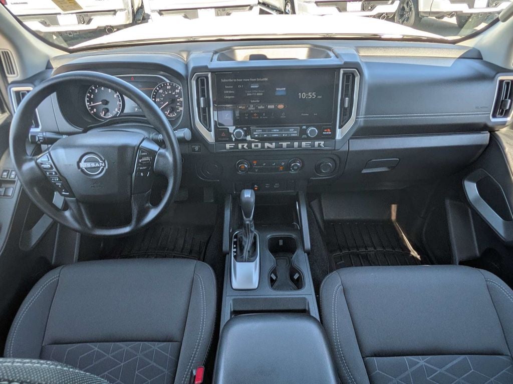2025 Nissan Frontier SV