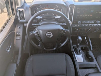 2025 Nissan Frontier SV