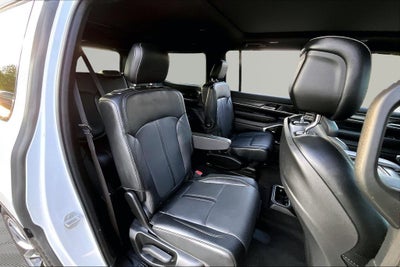 2023 Jeep Wagoneer Series III