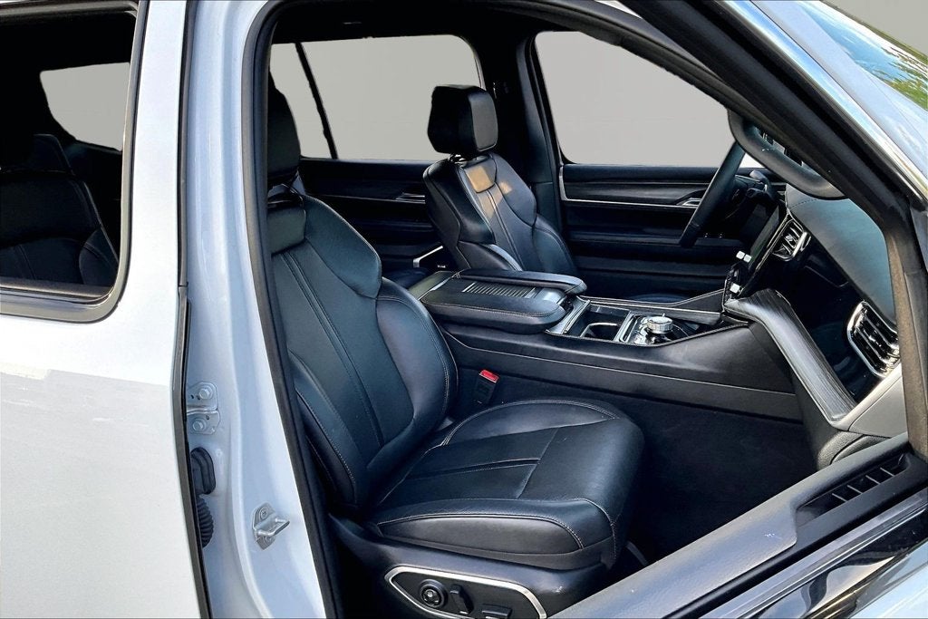 2023 Jeep Wagoneer Series III
