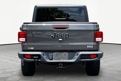 2022 Jeep Gladiator Overland