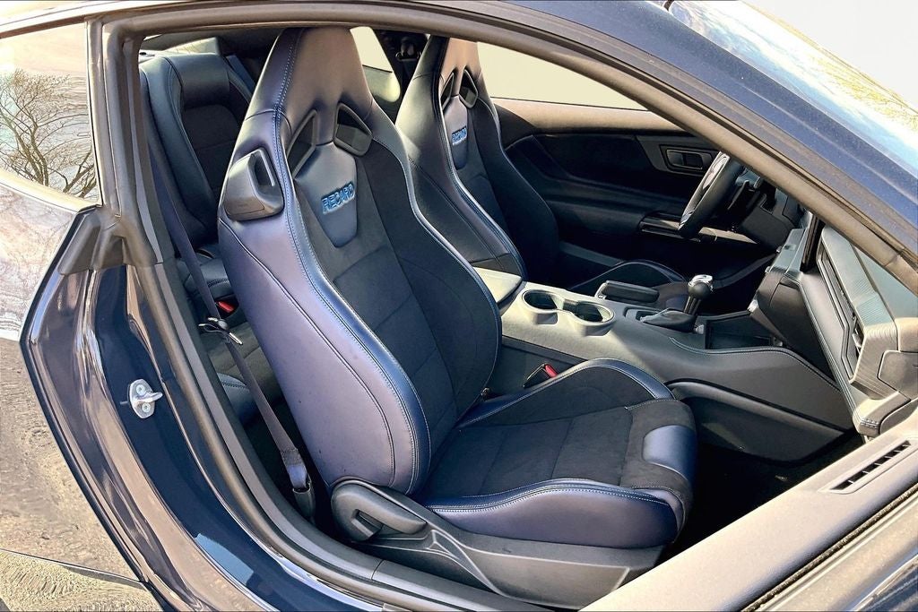 2025 Ford Mustang Dark Horse