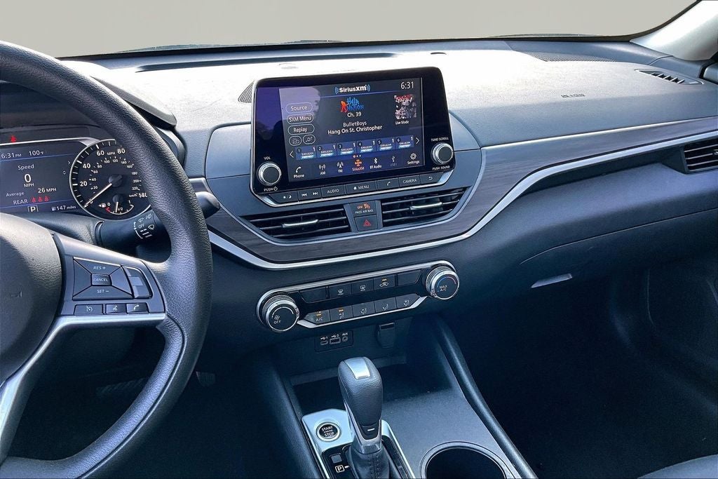 2025 Nissan Altima SV
