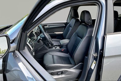 2023 Volkswagen Atlas 3.6L V6 SEL R-Line Black