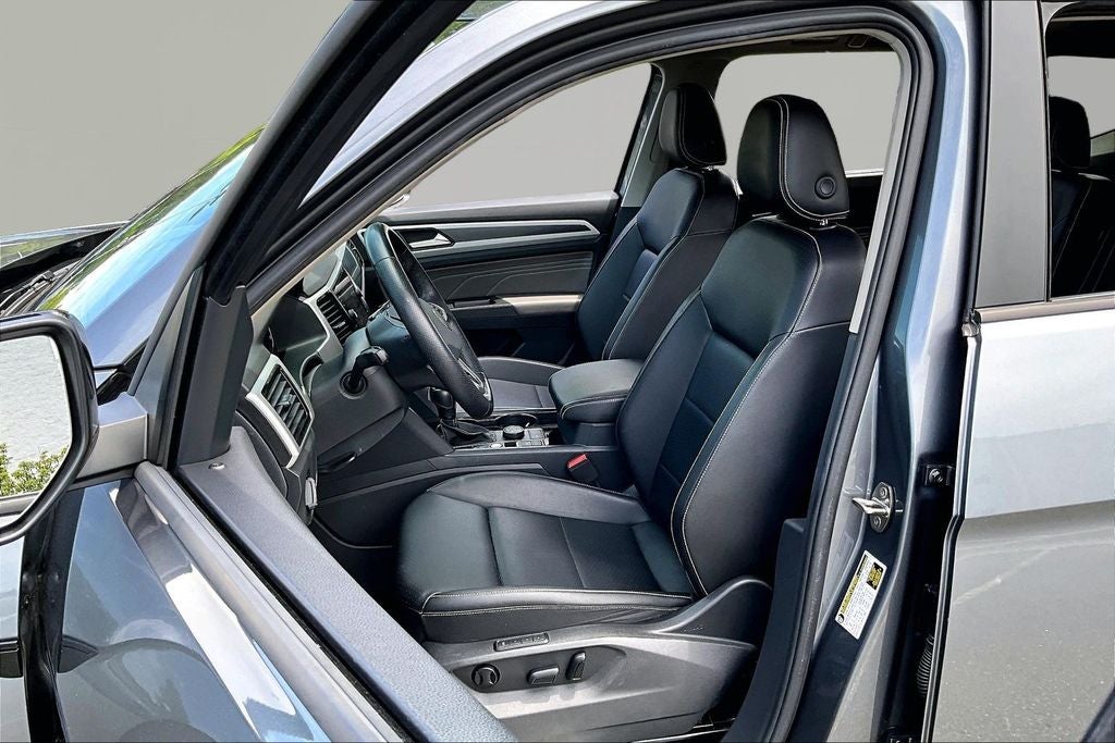 2023 Volkswagen Atlas 3.6L V6 SEL R-Line Black