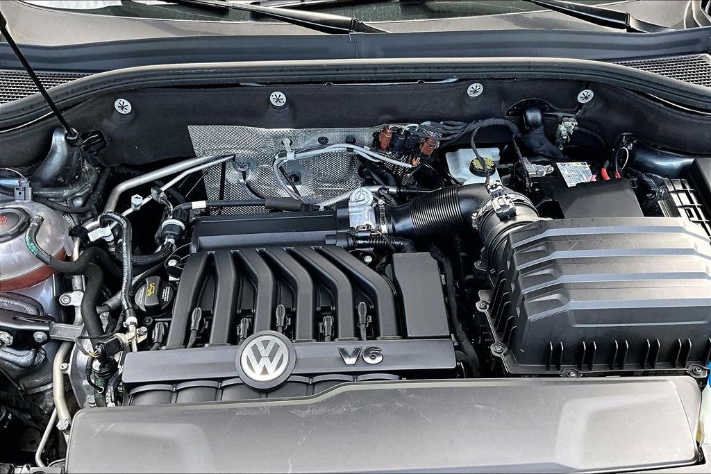 2023 Volkswagen Atlas 3.6L V6 SEL R-Line Black